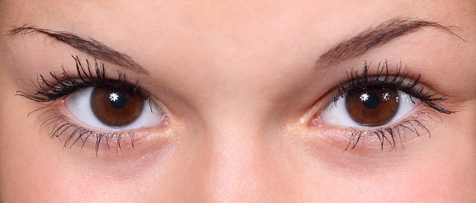 How To Get Thicker Eyebrows After Over-Tweezing